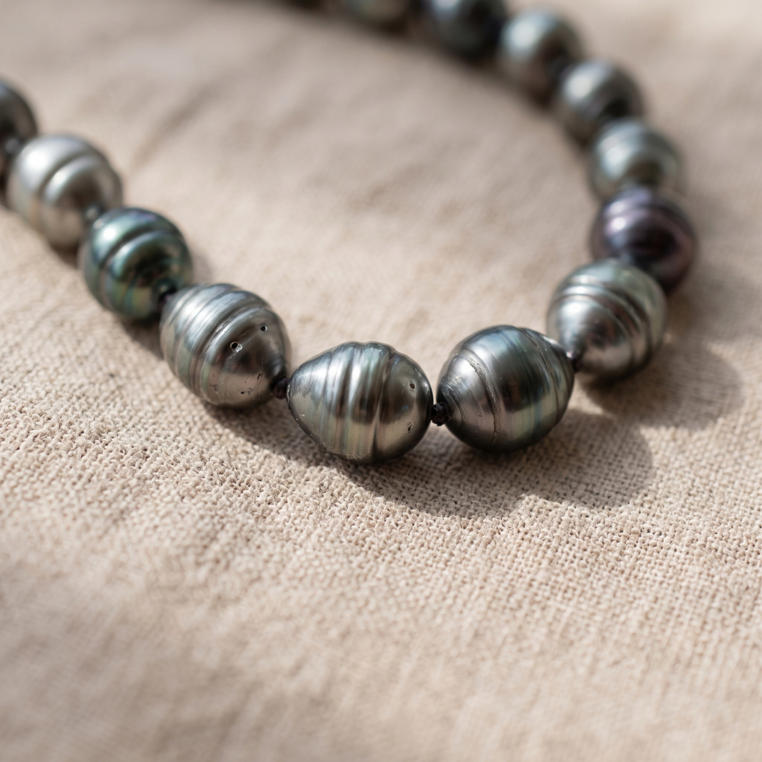 Noire Tahitian Circled Baroque Pearl Necklace 9.0–11.0mm