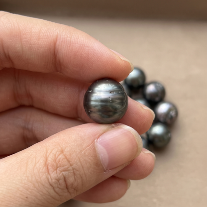 The last pearl (each one is unique)